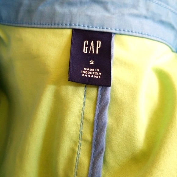 Gap Light Blue Trench Coat Jacket. Size S - Picture 8 of 12